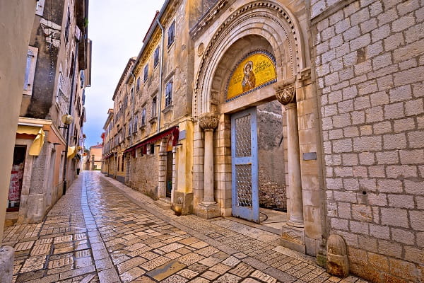 Eufrasiusbasilikan, Kroatia