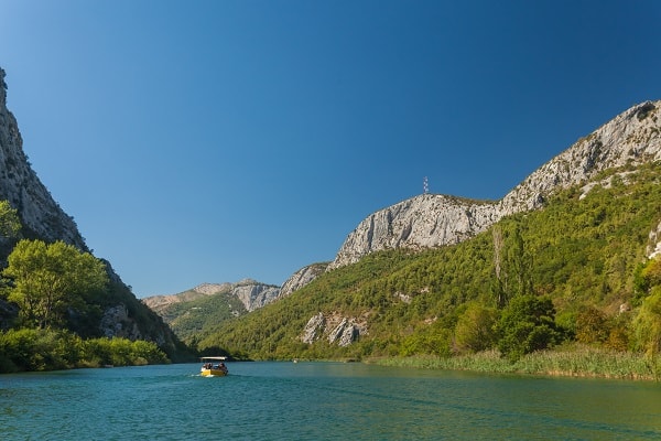 Cetina elv canyon, Kroatia